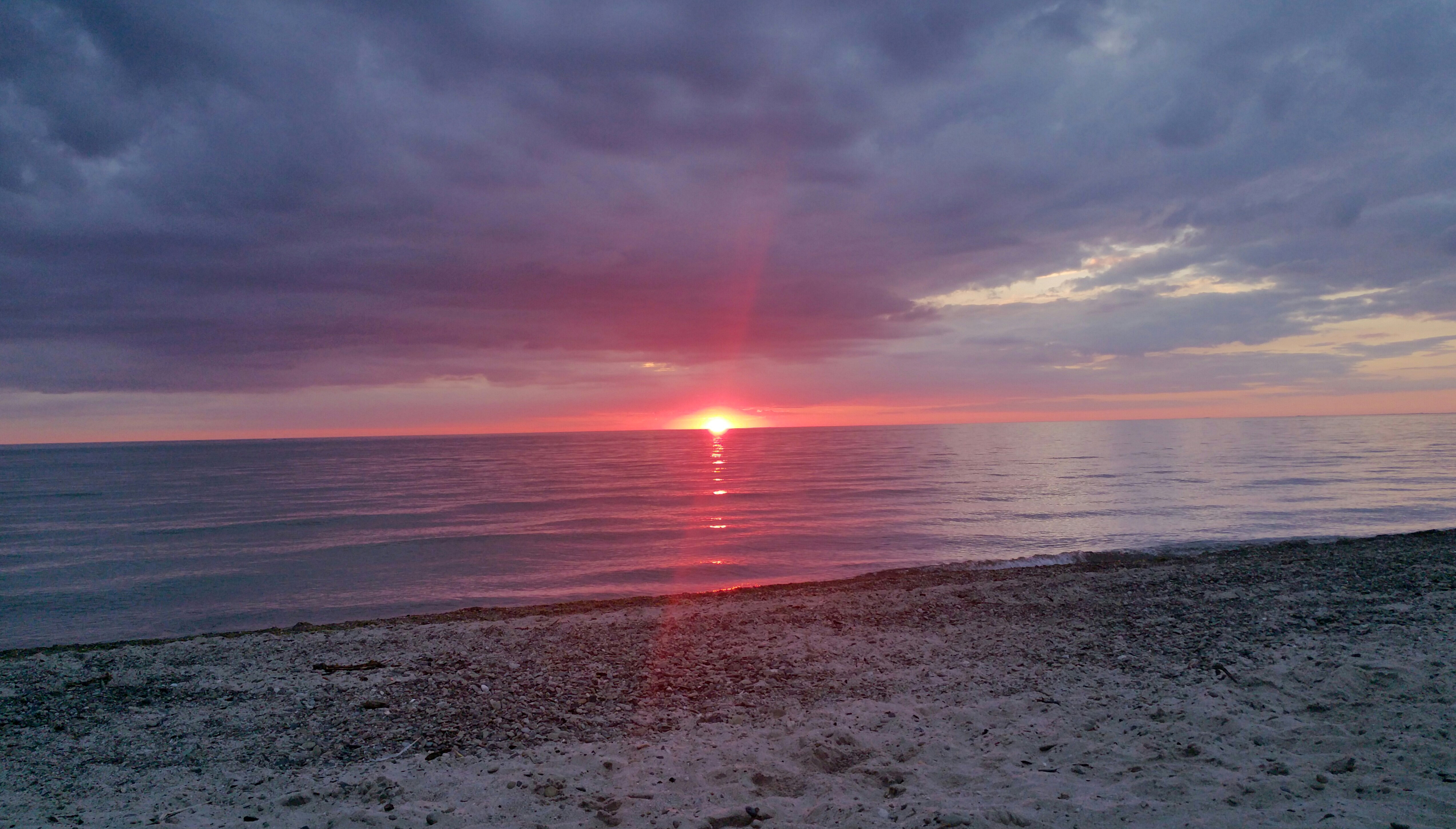 sunset-over-water-at-angola-new-york